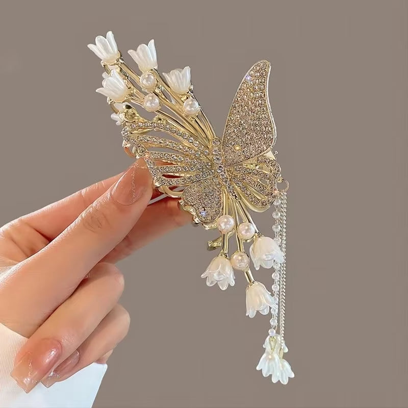 New Pearl Flower Tassel Hair Claw Clip Girl Retro Ponytail Hair Clip Shark Clip Korean Exquisite Women Hair Accessories